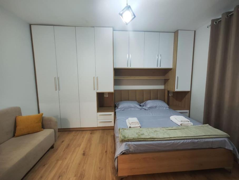 Starlight Downtown Apartment Tirana Kültér fotó